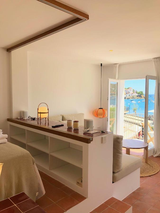 Beachfront Suite In Cadaques Center Exterior photo
