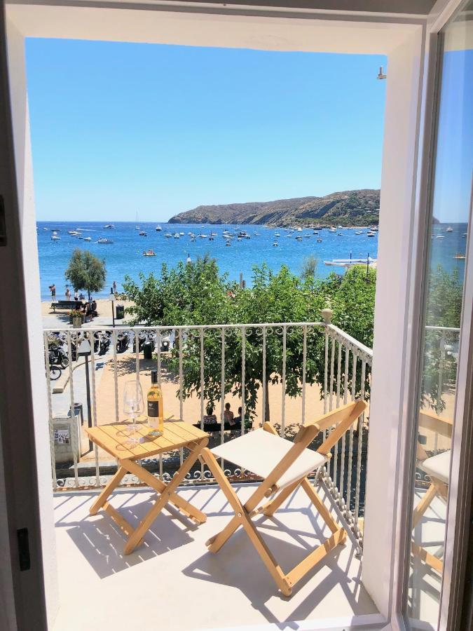 Beachfront Suite In Cadaques Center Exterior photo
