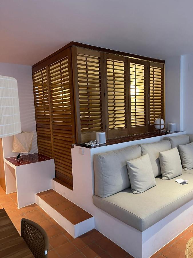 Beachfront Suite In Cadaques Center Exterior photo