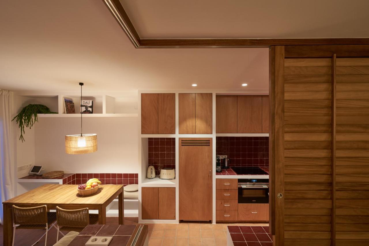 Beachfront Suite In Cadaques Center Exterior photo